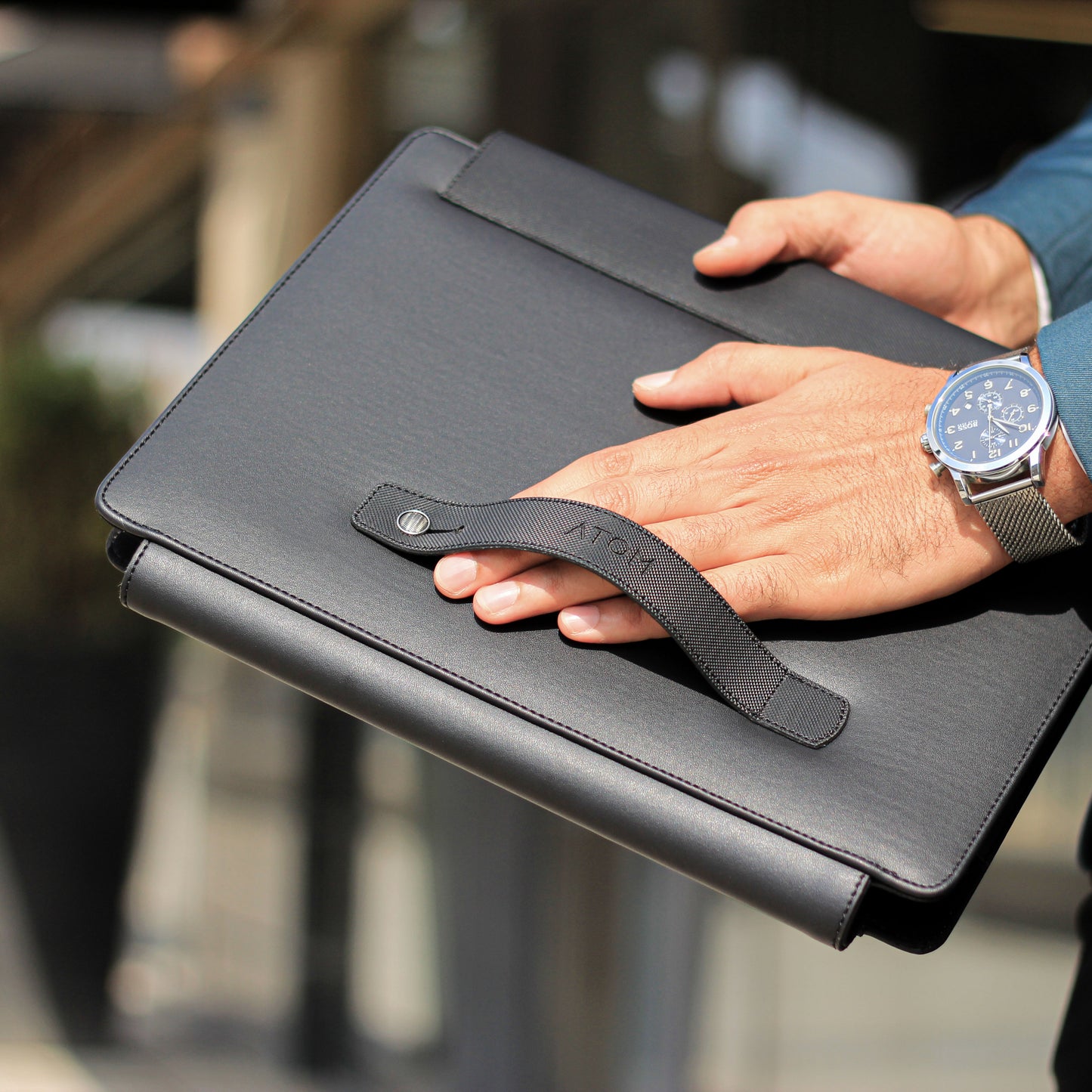 Black slim laptop sleeve